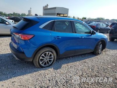 Trzecie zdjęcie samochodu z tyłu: 2020 FORD ESCAPE SE VIN:1FMCU9G60LUB74451 - miniatura
