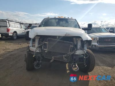 Piąte zdjęcie samochodu w środku: 2016 RAM 5500 VIN:3C7WRNFL5GG373574 - miniatura