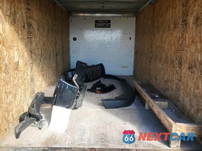 Zdjęcie 11 z 14 samochodu: 2003 GMC SAVANA CUTAWAY G3500 VIN:1GDGG31V231900348 - miniatura