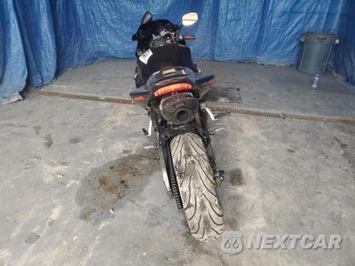 Czwarte zdjęcie samochodu z boku: 2006 HONDA CBR1000 RR VIN:JH2SC57076M206959 - miniatura