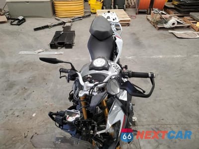 Piąte zdjęcie samochodu w środku: 2016 BMW S 1000 XR VIN:WB10D1304GZ463302 - miniatura