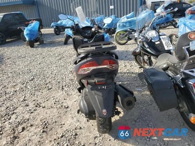 Czwarte zdjęcie samochodu z boku: 2019 SUZUKI AN400 A VIN:JS1DU11E0K7100125 - miniatura