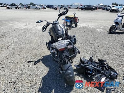 Czwarte zdjęcie samochodu z boku: 2020 BMW R 1250 GS VIN:WB10J9305LZJ18524 - miniatura