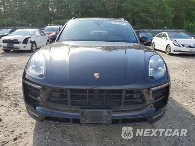 Piąte zdjęcie samochodu w środku: 2017 PORSCHE MACAN GTS VIN:WP1AG2A55HLB52175 - miniatura