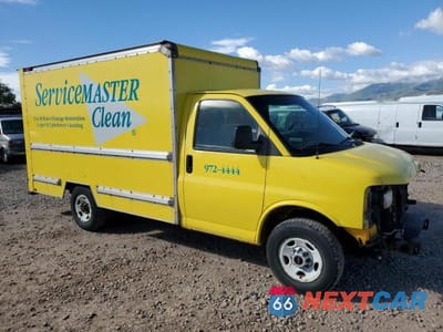 Czwarte zdjęcie samochodu z boku: 2003 GMC SAVANA CUTAWAY G3500 VIN:1GDGG31V231900348 - miniatura