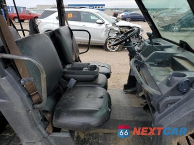 Piąte zdjęcie samochodu w środku: 2018 CAN-AM DEFENDER MAX HD8 VIN:3JBUBAN43JK000889 - miniatura
