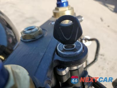 Zdjęcie 8 z 10 samochodu: 2005 SUZUKI GSX-R600 K VIN:JS1GN7CA452100072 - miniatura