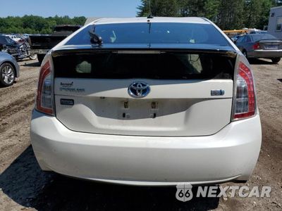 Zdjęcie 6 z 12 samochodu: 2013 TOYOTA PRIUS VIN:JTDKN3DU1D5583440 - miniatura