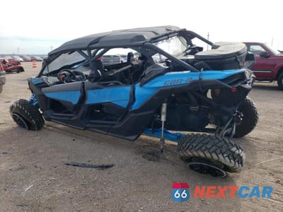 Trzecie zdjęcie samochodu z tyłu: 2021 CAN-AM MAVERICK X3 MAX RS TURBO R VIN:3JBVKAW43MK000379 - miniatura