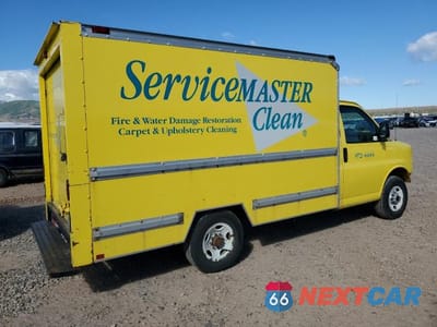 Trzecie zdjęcie samochodu z tyłu: 2003 GMC SAVANA CUTAWAY G3500 VIN:1GDGG31V231900348 - miniatura