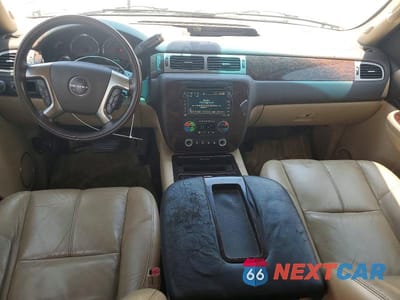 Zdjęcie 8 z 12 samochodu: 2007 GMC YUKON DENALI VIN:1GKFK63807J327273 - miniatura