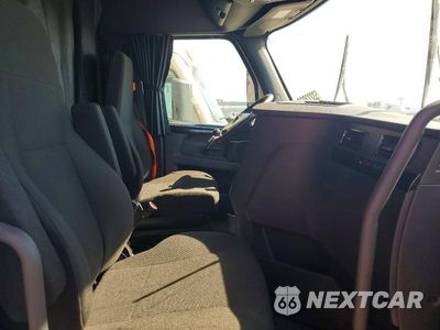 Piąte zdjęcie samochodu w środku: 2025 FREIGHTLINER ALL OTHER VIN:3AKJHHDR0SSVZ1109 - miniatura