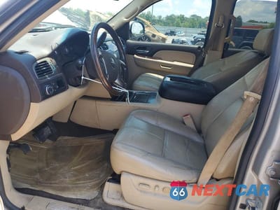 Zdjęcie 7 z 12 samochodu: 2007 GMC YUKON DENALI VIN:1GKFK63807J327273 - miniatura