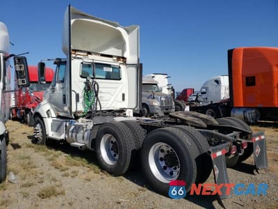 Trzecie zdjęcie samochodu z tyłu: 2014 INTERNATIONAL PROSTAR VIN:1HSDJAPR5EH781901 - miniatura