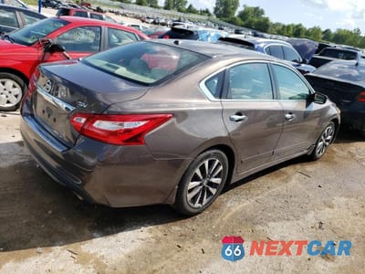 Trzecie zdjęcie samochodu z tyłu: 2017 NISSAN ALTIMA 2.5 VIN:1N4AL3APXHC153719 - miniatura