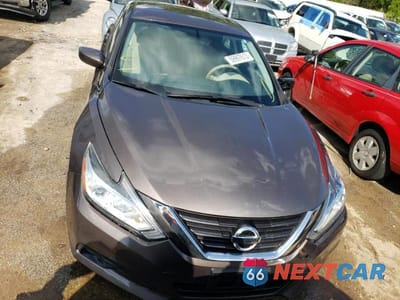 Piąte zdjęcie samochodu w środku: 2017 NISSAN ALTIMA 2.5 VIN:1N4AL3APXHC153719 - miniatura