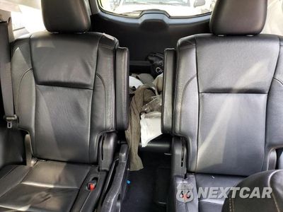 Zdjęcie 10 z 13 samochodu: 2018 TOYOTA HIGHLANDER SE VIN:5TDJZRFH6JS525039 - miniatura
