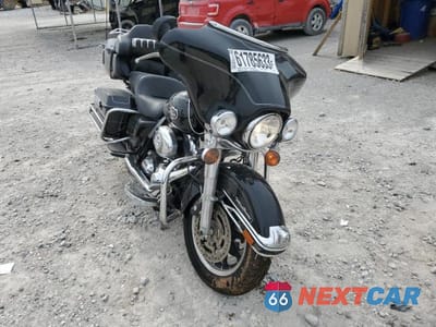 Zdjęcie 9 z 10 samochodu: 2008 HARLEY-DAVIDSON FLHTCUI VIN:1HD1FC4178Y701024 - miniatura