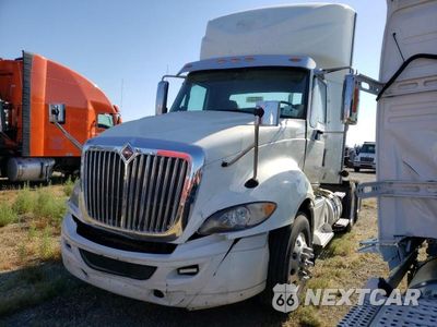Drugie zdjęcie samochodu z przodu: 2014 INTERNATIONAL PROSTAR VIN:1HSDJAPR5EH781901 - miniatura