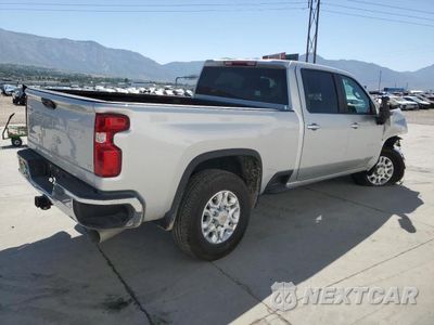 Trzecie zdjęcie samochodu z tyłu: 2023 CHEVROLET SILVERADO K3500 LT VIN:2GC4YTEY0P1721511 - miniatura