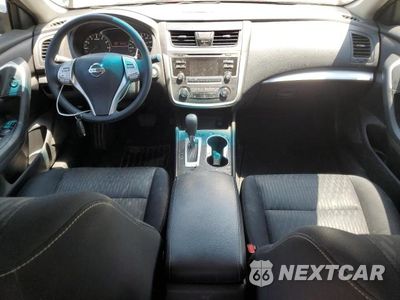 Zdjęcie 8 z 12 samochodu: 2018 NISSAN ALTIMA 2.5 VIN:1N4AL3AP8JC25116X - miniatura