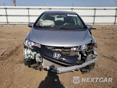 Piąte zdjęcie samochodu w środku: 2017 HONDA FIT LX VIN:JHMGK5H58HS022722 - miniatura