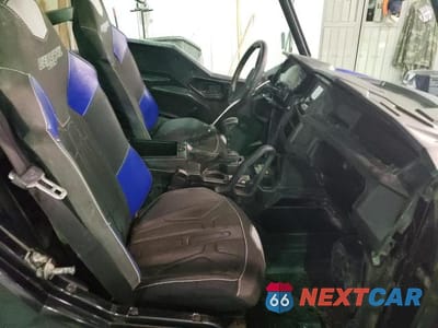 Piąte zdjęcie samochodu w środku: 2020 POLARIS GENERAL 1000 DELUXE VIN:3NSGAD997LH950773 - miniatura