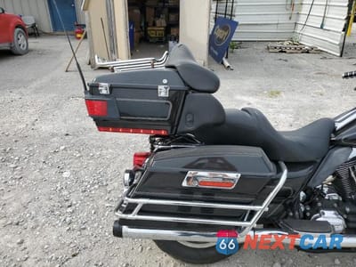 Zdjęcie 6 z 10 samochodu: 2008 HARLEY-DAVIDSON FLHTCUI VIN:1HD1FC4178Y701024 - miniatura