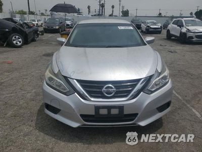 Piąte zdjęcie samochodu w środku: 2016 NISSAN ALTIMA 2.5 VIN:1N4AL3AP7GC121616 - miniatura