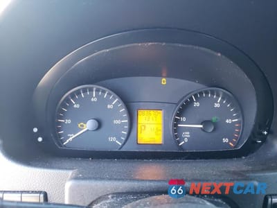 Zdjęcie 9 z 12 samochodu: 2013 MERCEDES-BENZ SPRINTER 2500 VIN:WD3PE7CC1D5780799 - miniatura