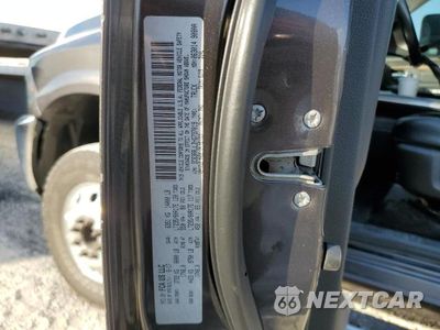 Zdjęcie 13 z 13 samochodu: 2017 RAM 3500 LARAMIE VIN:3C63RRJL2HG737019 - miniatura