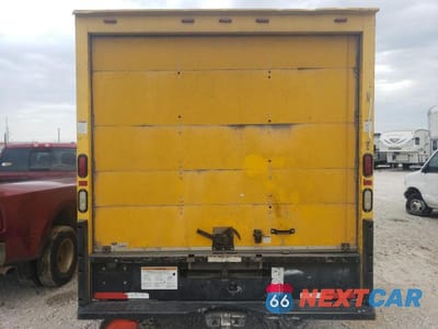 Zdjęcie 6 z 12 samochodu: 2011 GMC SAVANA CUTAWAY G3500 VIN:1GD374CG4B1901292 - miniatura