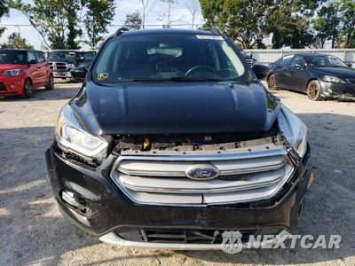 Piąte zdjęcie samochodu w środku: 2019 FORD ESCAPE SEL VIN:1FMCU0HDXKUC09407 - miniatura