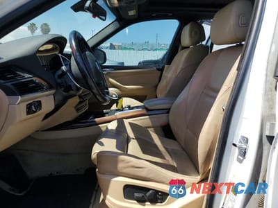 Zdjęcie 7 z 13 samochodu: 2008 BMW X5 4.8I VIN:5UXFE83578L167448 - miniatura