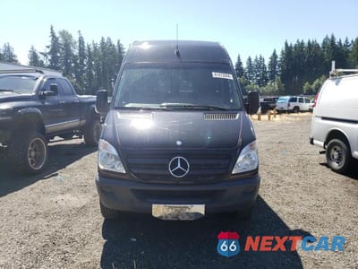 Piąte zdjęcie samochodu w środku: 2013 MERCEDES-BENZ SPRINTER 2500 VIN:WD3PE7CC1D5780799 - miniatura