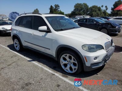 Czwarte zdjęcie samochodu z boku: 2008 BMW X5 4.8I VIN:5UXFE83578L167448 - miniatura