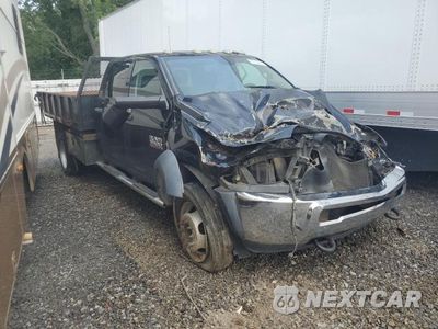 Czwarte zdjęcie samochodu z boku: 2015 RAM 5500 VIN:3C7WRNEL4FG697938 - miniatura