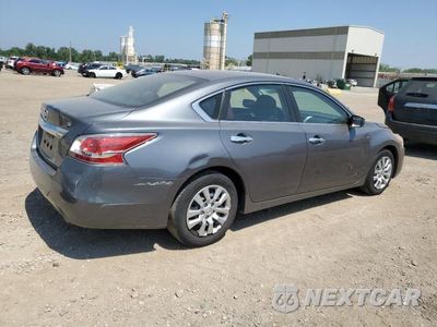 Trzecie zdjęcie samochodu z tyłu: 2015 NISSAN ALTIMA 2.5 VIN:1N4AL3AP0FN352957 - miniatura