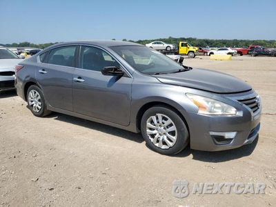 Czwarte zdjęcie samochodu z boku: 2015 NISSAN ALTIMA 2.5 VIN:1N4AL3AP0FN352957 - miniatura