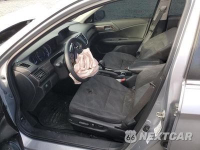 Zdjęcie 7 z 13 samochodu: 2016 HONDA ACCORD EX VIN:1HGCR2F74GA152386 - miniatura