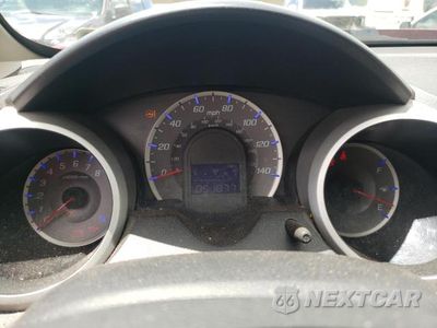 Zdjęcie 9 z 12 samochodu: 2013 HONDA FIT VIN:JHMGE8H36DC076175 - miniatura