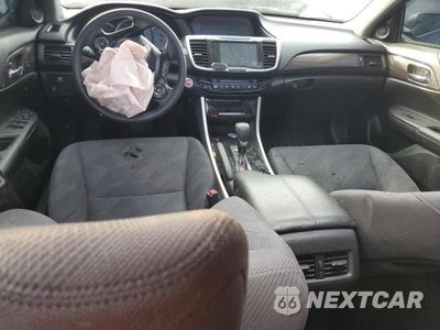 Zdjęcie 8 z 13 samochodu: 2016 HONDA ACCORD EX VIN:1HGCR2F74GA152386 - miniatura