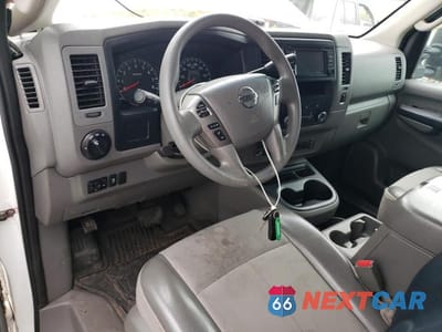 Zdjęcie 8 z 13 samochodu: 2015 NISSAN NV 2500 VIN:1N6AF0LY2FN805737 - miniatura