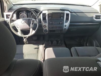 Zdjęcie 8 z 12 samochodu: 2017 NISSAN TITAN S VIN:1N6AA1EJ9HN543447 - miniatura
