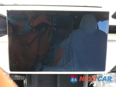 Zdjęcie 9 z 12 samochodu: 2023 TESLA MODEL S VIN:5YJSA1E60PF498849 - miniatura