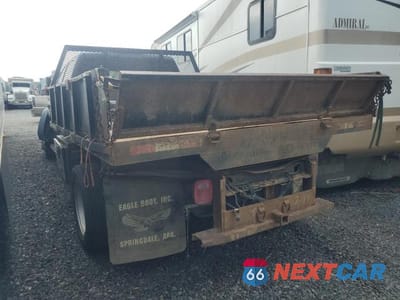 Drugie zdjęcie samochodu z przodu: 2015 RAM 5500 VIN:3C7WRNEL4FG697938 - miniatura