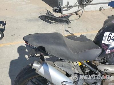 Zdjęcie 6 z 10 samochodu: 2016 DUCATI MONSTER 1200 S VIN:ZDM1RBSV0GB019600 - miniatura