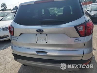 Zdjęcie 6 z 13 samochodu: 2019 FORD ESCAPE SE VIN:1FMCU9GD2KUA98471 - miniatura