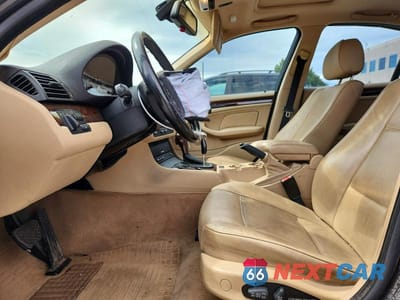 Zdjęcie 7 z 12 samochodu: 2004 BMW 3 SERIES 325 VIN:WBAEU33464PR10823 - miniatura