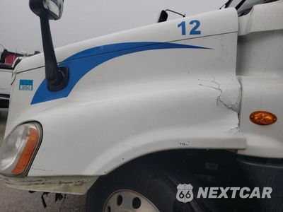 Zdjęcie 7 z 10 samochodu: 2016 FREIGHTLINER CASCADIA 125 VIN:3AKJGLD5XGSGT7400 - miniatura